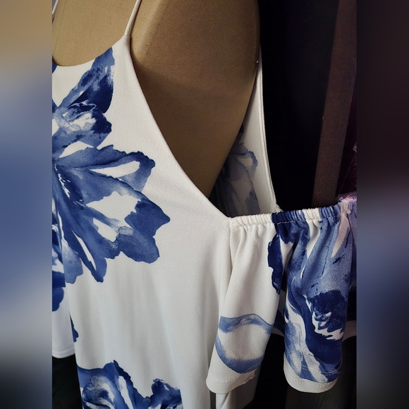 Stunning Cold Shoulder Floral Top From INC International Concepts, New, Sz XXL - Picture 4 of 10